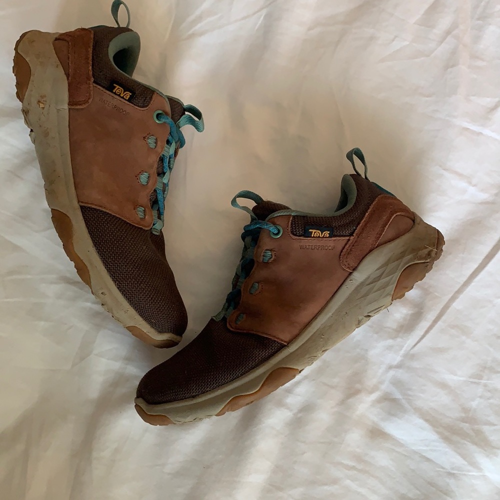 Teva waterproof hiking shoes